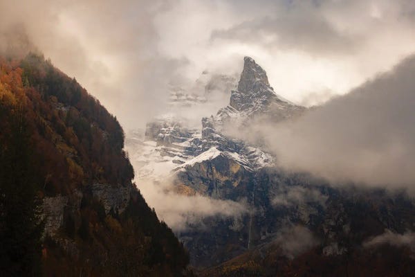 Snowy Mountains: The Mordor by Philippe Manguin