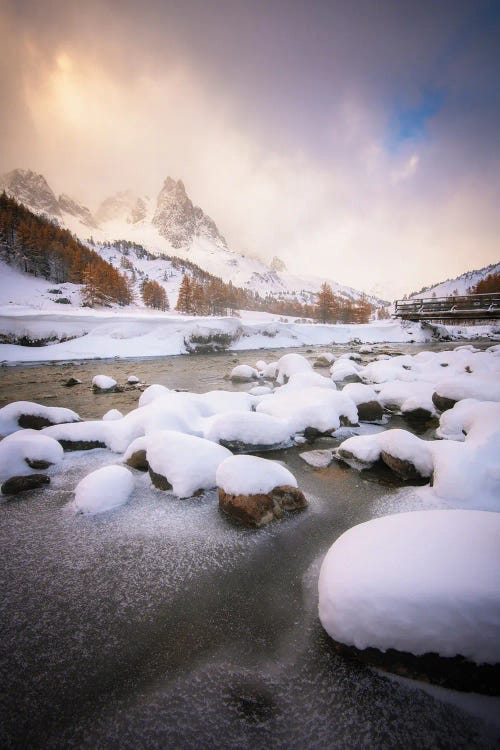 The Iced Mountain River