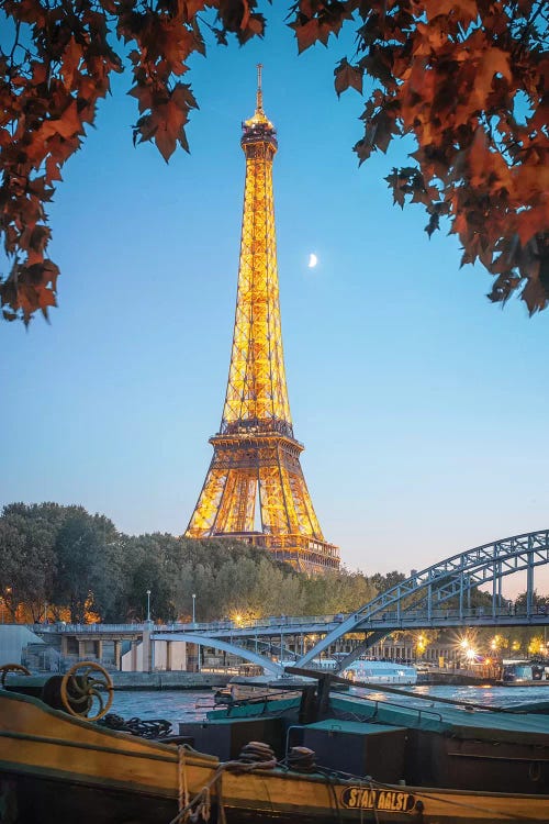 Eiffel Tower Red Nature In Paris