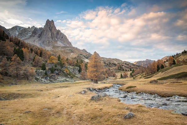 Provence-Alpes-Côte d'Azur: French Alpes - La Claree Valey by Philippe Manguin