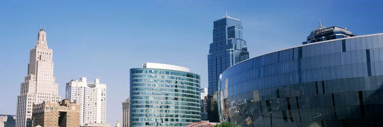 Low angle view of downtown skyline, Sprint Center, Kansas City, Missouri, USA