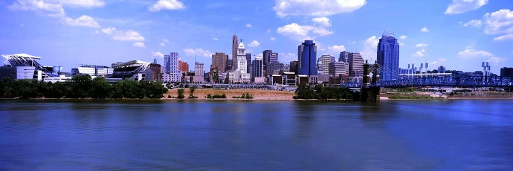 Paul Brown Stadium with John A. Roebling Suspension Bridge along the Ohio River, Cincinnati, Hamilton County, Ohio, USA