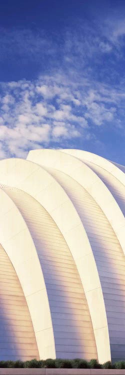 Low angle view of an entertainment building, Kauffman Center For The Performing Arts, Moshe Safdie, Kansas City, Missouri, USA