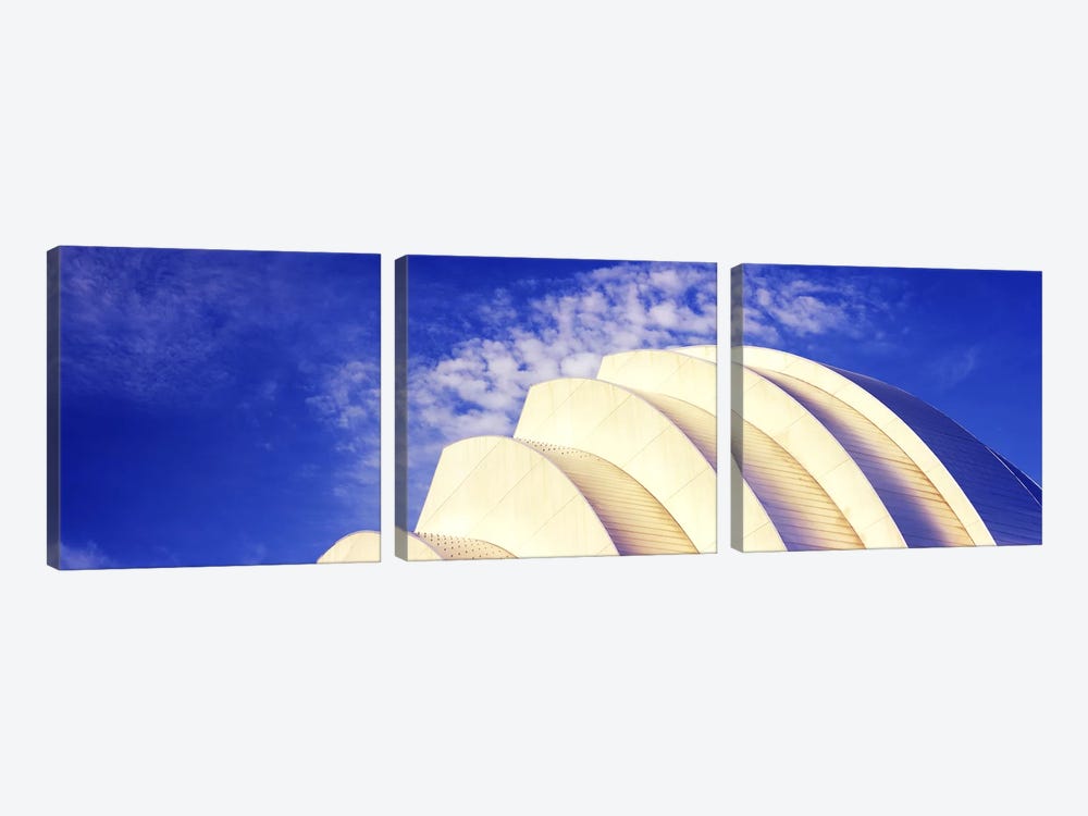Low-Angle View Of The Top Of A Venue Half Shell, Kauffman Center For The Performing Arts, Kansas City, Missouri, USA by Panoramic Images 3-piece Canvas Print