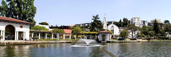 Fountains: Lake Merritt in Oakland, California, USA by Panoramic Images