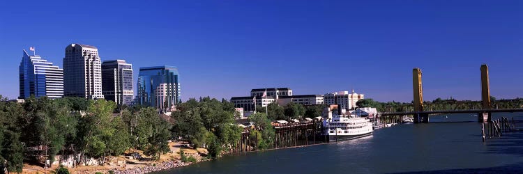 Downtown and Tower Bridge, Sacramento, CA, USA