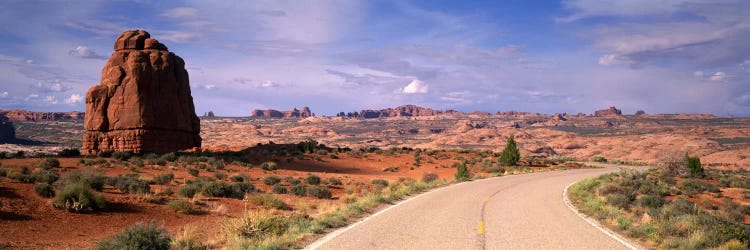 Road Courthouse Towers Arches National Park Moab UT USA