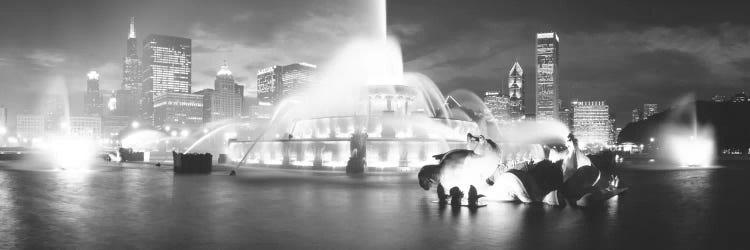 Evening In B&W, Buckingham Fountain, Chicago, Illinois, USA