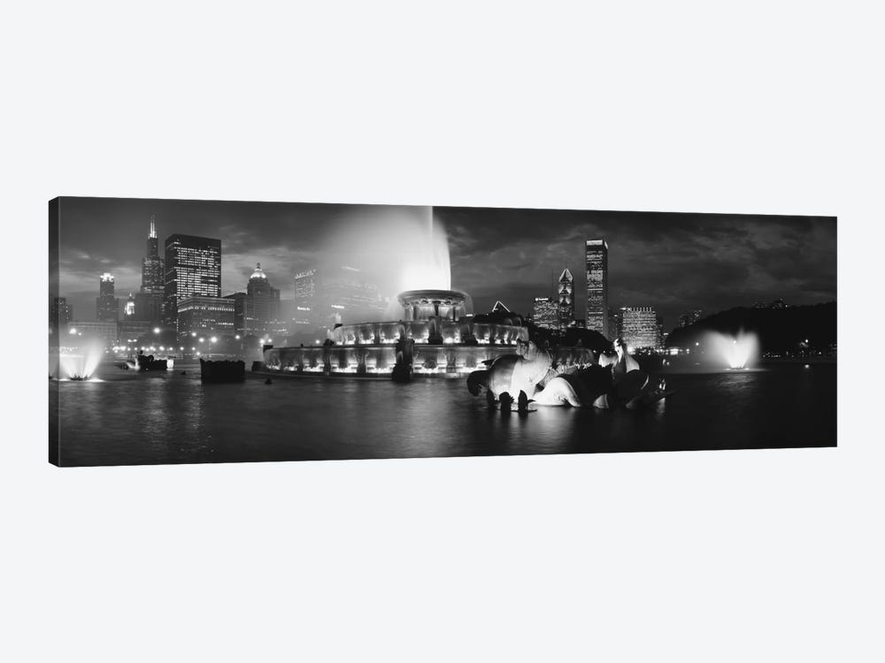 Illuminated Buckingham Fountain In B&W, Grant Park, Chicago, Illinois, USA by Panoramic Images 1-piece Canvas Wall Art