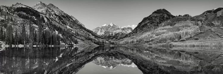 Reflection of mountains in a lake, Maroon Bells, Aspen, Pitkin County, Colorado, USA