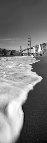 Golden Gate Bridge: Suspension bridge across a bay, Golden Gate Bridge, San Francisco Bay, San Francisco, California, USA by Panoramic Images