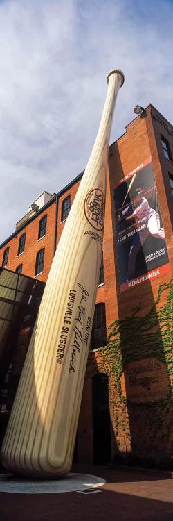 Giant baseball bat adorns outside of the Louisville Slugger Museum And Factory, Louisville, Kentucky, USA