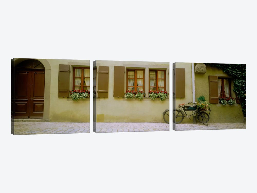 Lone Bicycle, Rothenburg ob der Tauber, Ansbach, Middle Franconia, Bavaria, Germany by Panoramic Images 3-piece Canvas Wall Art