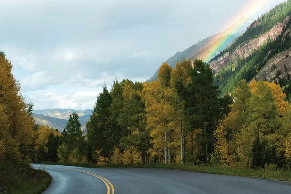 Rainbow Over Mountain Range, Maroon Bells, Maroon Creek Valley, Aspen, Pitkin County, Colorado, USA