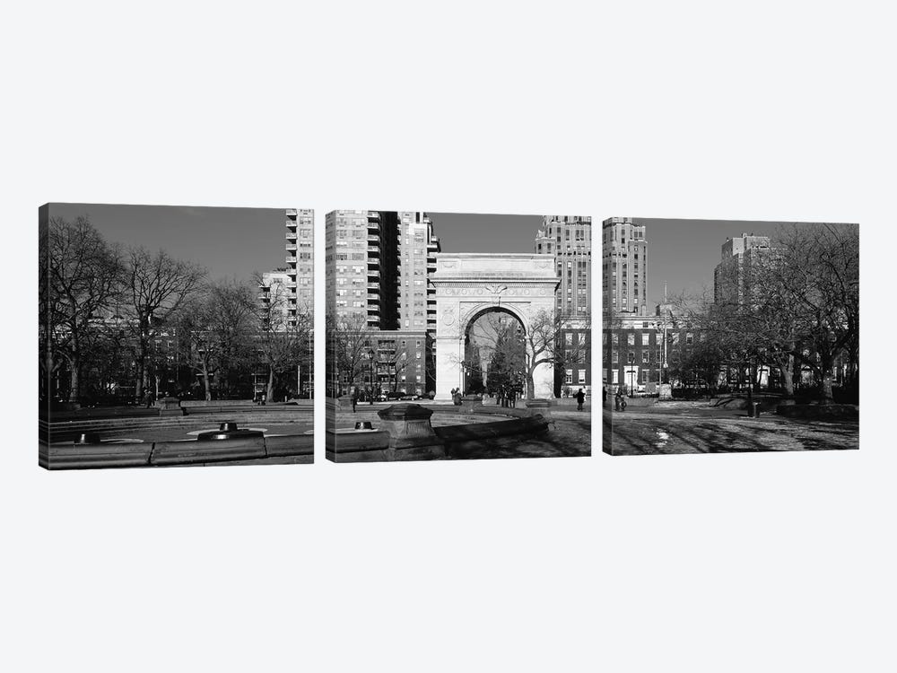 Washington Square Arch, Washington Square Park, Manhattan, New York City, USA by Panoramic Images 3-piece Canvas Art
