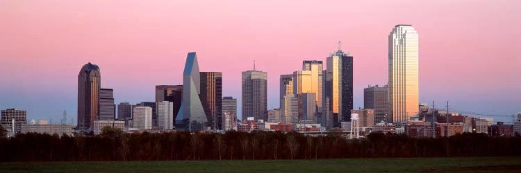 Twilight, Dallas, Texas, USA