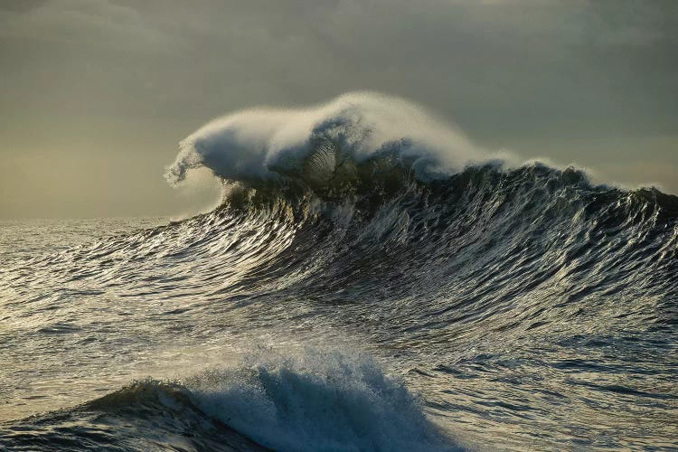 Waves In The Pacific Ocean At Dusk, San Pedro, Los Angeles, California, USA III