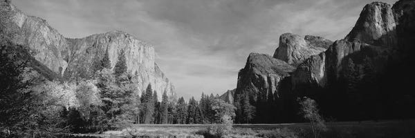 Yosemite National Park: Low-Angle View Of Mountains In A National Park, Yosemite National Park, California, USA by Panoramic Images