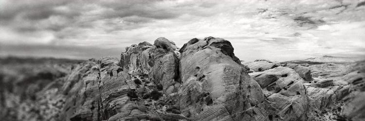 Rock Formations In The Valley Of Fire State Park, Moapa Valley, Nevada, USA