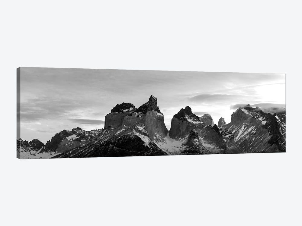 Snowcapped Mountain Range, Paine Massif, Torres Del Paine National Park, Magallanes Region, Patagonia, Chile by Panoramic Images 1-piece Canvas Artwork