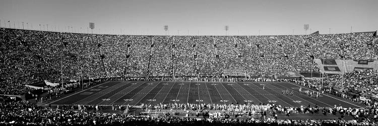 View Of A Football Stadium Full Of Spectators, Los Angeles Memorial Coliseum, City Of Los Angeles, California, USA