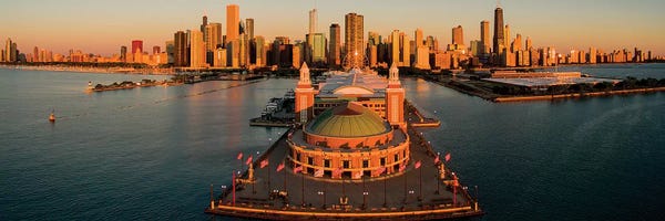 Canvas Print: Elevated View Of The Navy Pier, Chicago, IL, USA by Panoramic Images