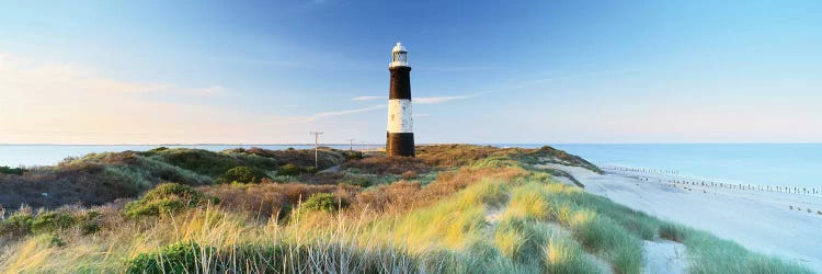 Lighthouse on the coast, Spurn Head Lighthouse, Spurn Head, East Yorkshire, England