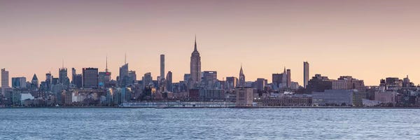 Manhattan skyline with Empire State Building, New York City, New York State, USA