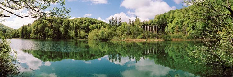 Reflection of trees and clouds on water, Plitvice Lakes National Park, Lika-Senj County, Karlovac County, Croatia