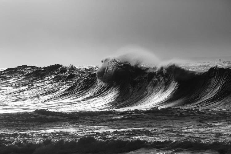 Scenic view of waves, Cape Disappointment, Oregon, USA