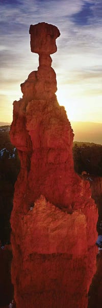 Sunrise behind a cliff, Thor's Hammer, Bryce Canyon National Park, Utah, USA