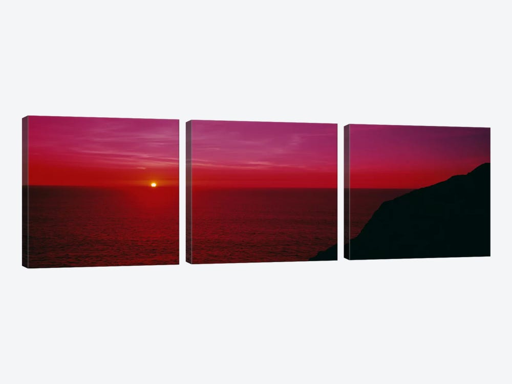 A Majestic Fuchsia Sunset by Panoramic Images 3-piece Canvas Artwork