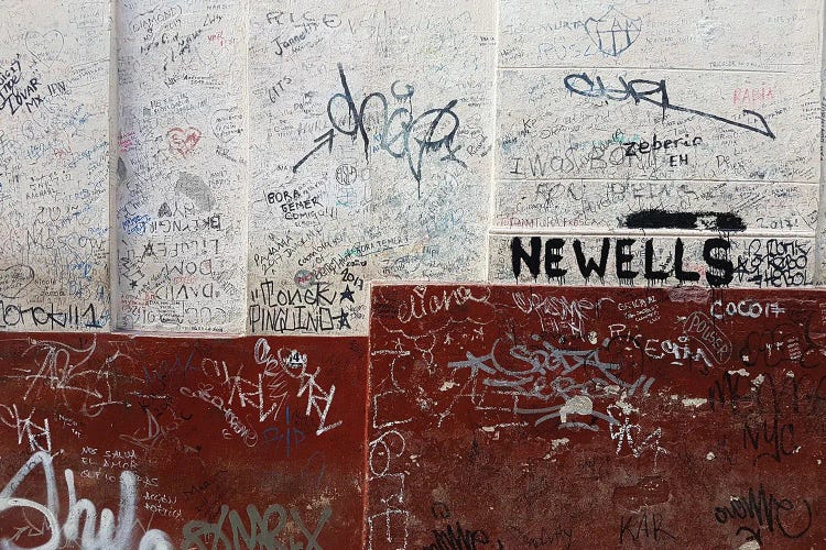 View of text scribbled on wall, Havana, Cuba