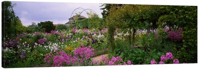 Clos Normand, Fondation Claude Monet, Giverny, France Canvas Art Print - Country Scenic Photography