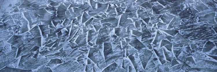 Fractured Ice On The St. Lawrence River, Montral, Canada