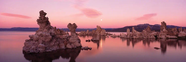 Tufa Rock Formations In A Lake, Mono Lake, Mono Lake Tufa State Reserve, California, USA