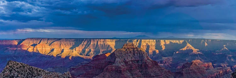 View Of Dramatic Sky Over Canyon, Grand Canyon, Arizona, USA