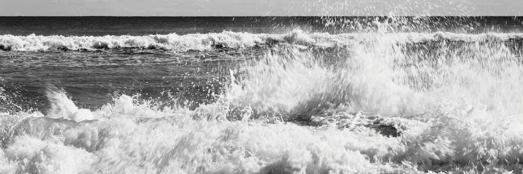 Waves Breaking On The Beach, Lucy Vincent Beach, Chilmark, Martha's Vineyard, Massachusetts, USA