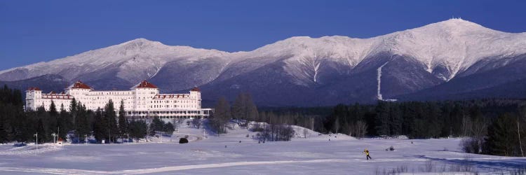 Hotel near snow covered mountainsMt. Washington Hotel Resort, Mount Washington, Bretton Woods, New Hampshire, USA