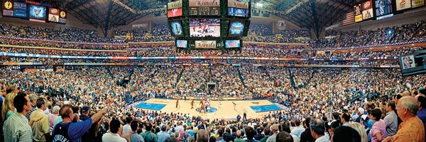 Canvas Print: Game 1, 2006 NBA Finals, American Airlines Center, Mavericks Vs Heat by Panoramic Images