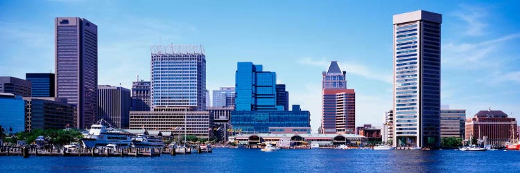 USA, Maryland, Baltimore, Skyscrapers along the Inner Harbor