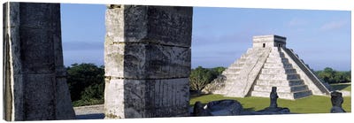 El Castillo (Temple Of Kukulcan), Chichen Itza, Yucatan, Mexico Canvas Art Print - Ancient Ruins Art