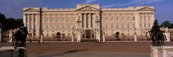 Famous Palaces & Residences: East Front, Buckingham Palace, London, England, United Kingdom by Panoramic Images