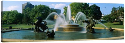 Fountain in a garden, J C Nichols Memorial Fountain, Kansas City, Missouri, USA Canvas Art Print