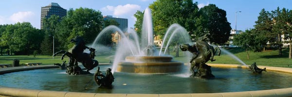 Fountains: Fountain in a garden, J C Nichols Memorial Fountain, Kansas City, Missouri, USA by Panoramic Images