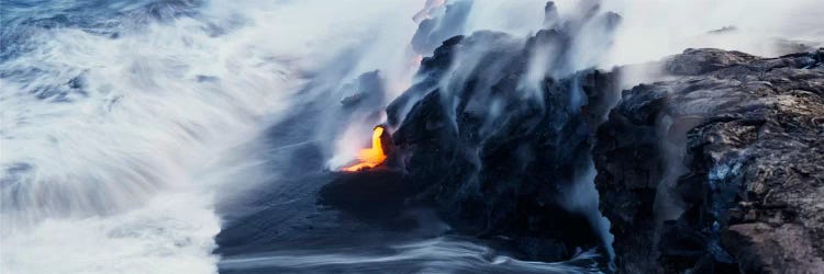 Glowing Lava Stream, Hawai'i Volcanoes National Park, Big Island, Hawaii, USA