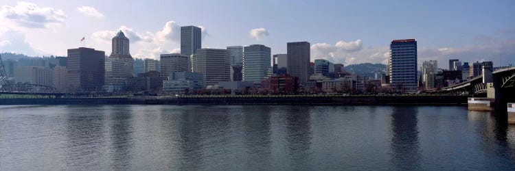 Skyscrapers along the river, Portland, Oregon, USA