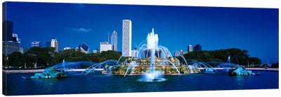 Buckingham Fountain Chicago IL USA Canvas Art Print - City Parks