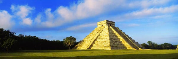 Chichén Itzá: Pyramid in a field, Kukulkan Pyramid, Chichen Itza, Yucatan, Mexico by Panoramic Images