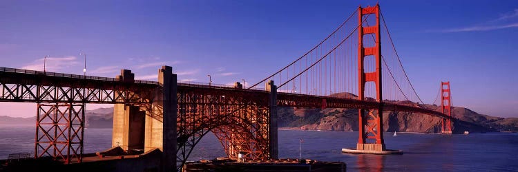 Suspension bridge at duskGolden Gate Bridge, San Francisco, Marin County, California, USA